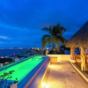 Luna Liquida Hotel